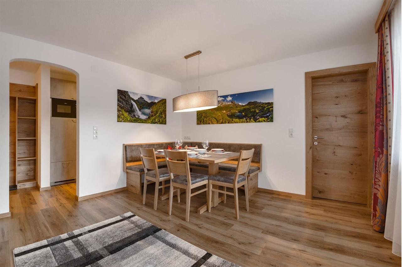 Alpenrose Appartements Burger Evelin Sankt Anton am Arlberg Exterior photo