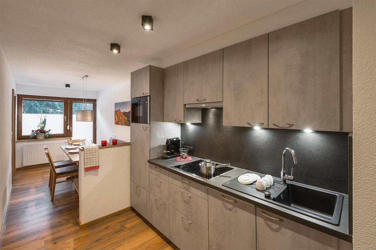 Alpenrose Appartements Burger Evelin Sankt Anton am Arlberg Exterior photo